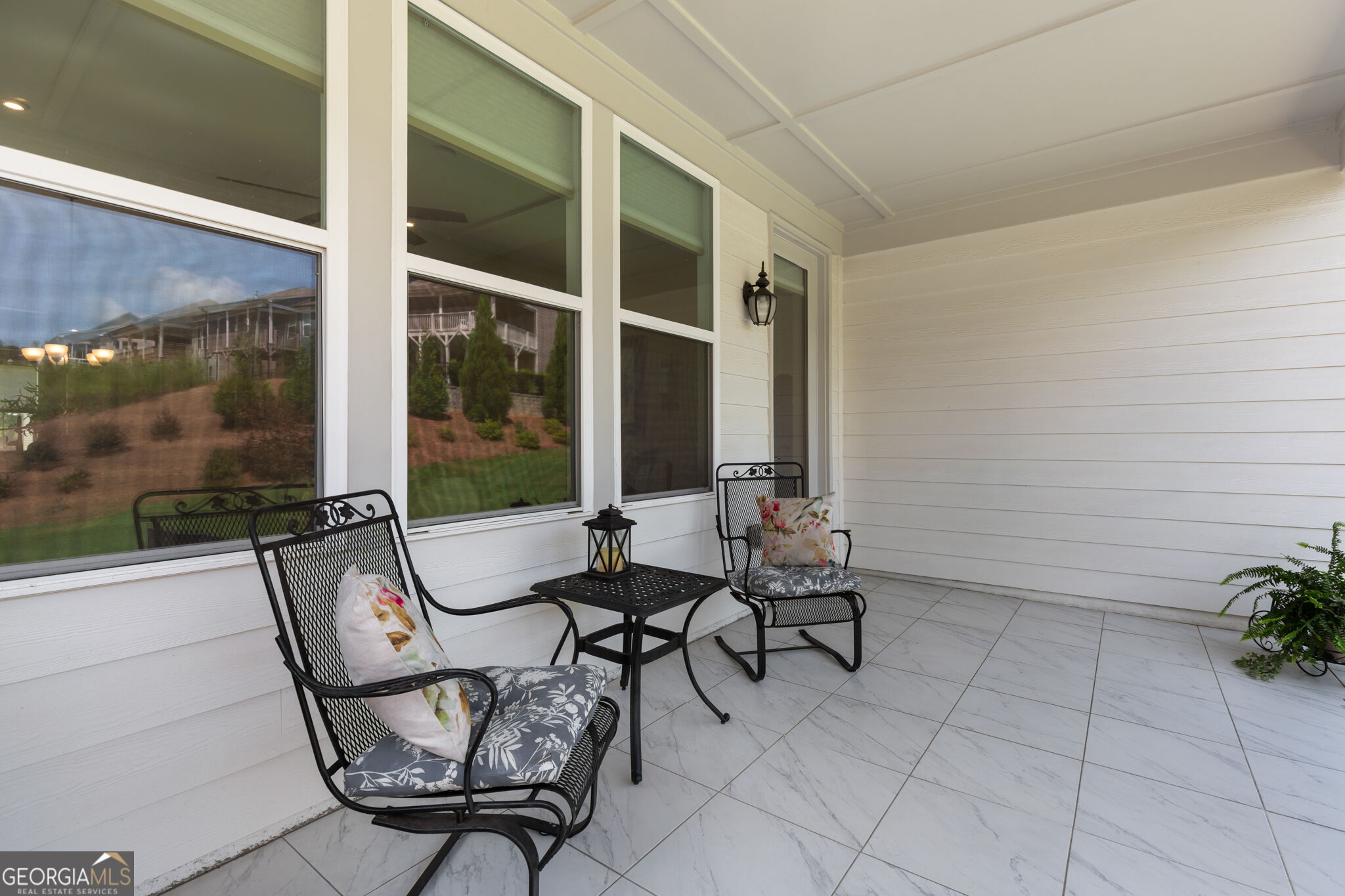 215 Silver Court