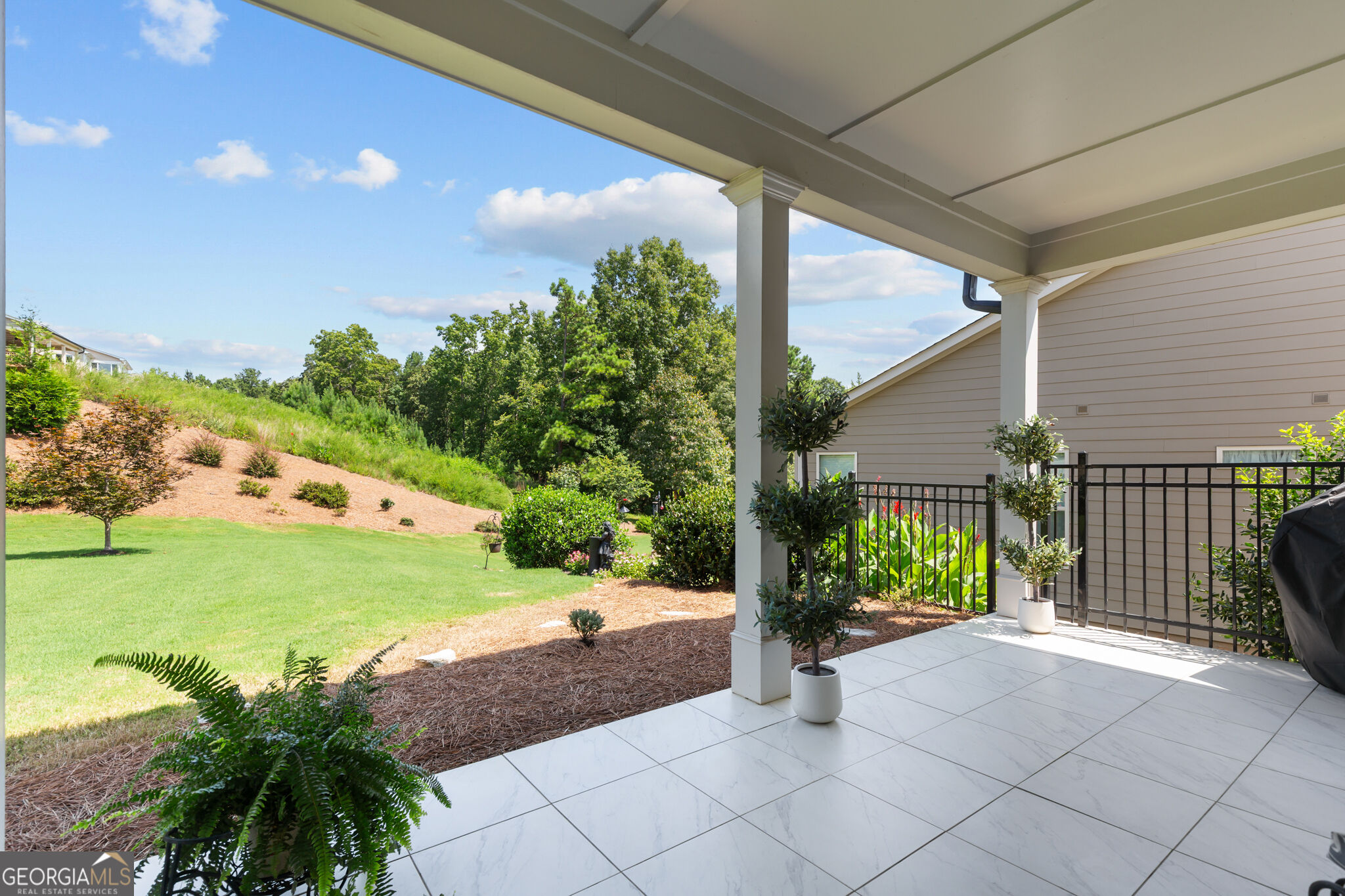 215 Silver Court