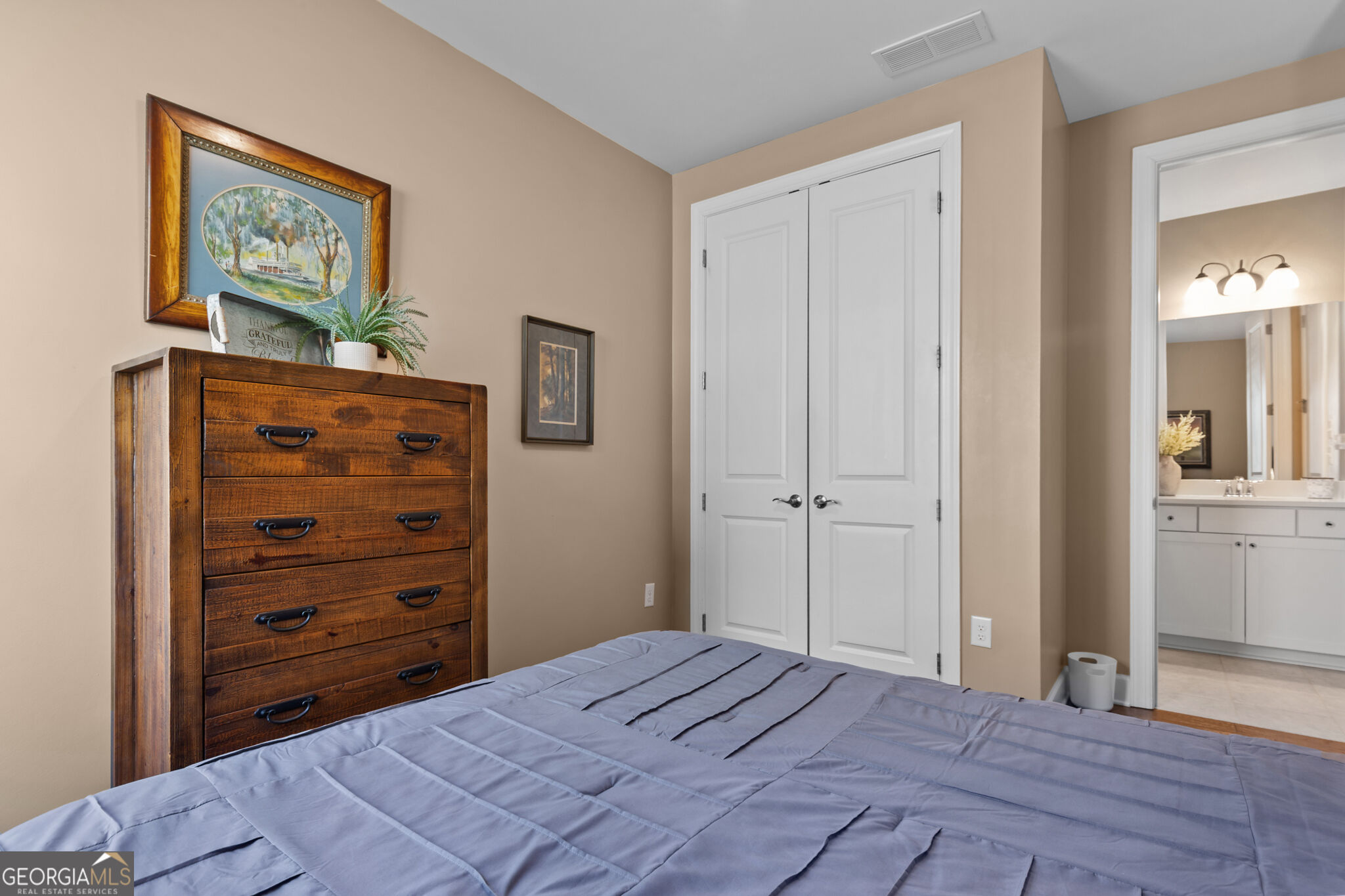 215 Silver Court