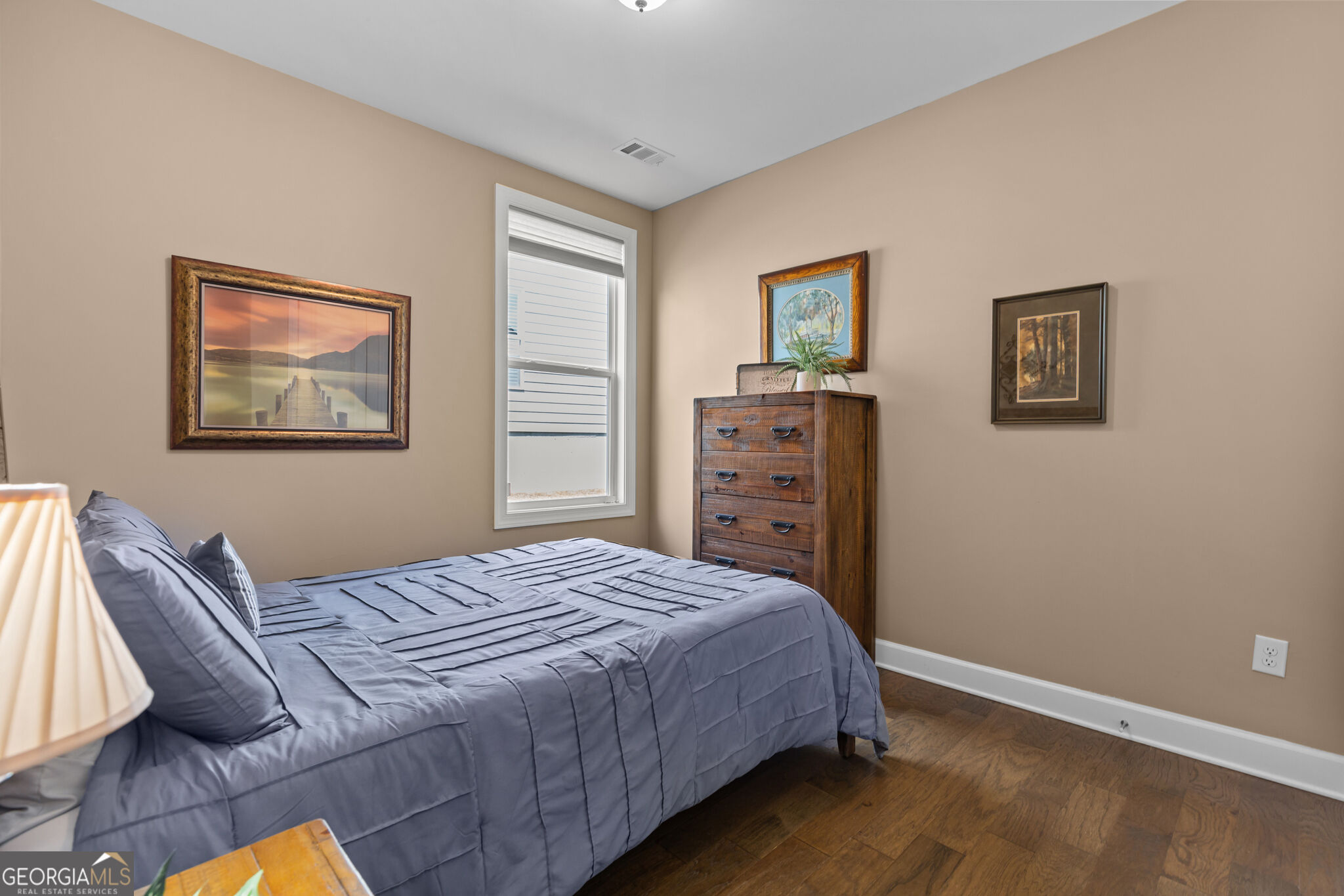 215 Silver Court