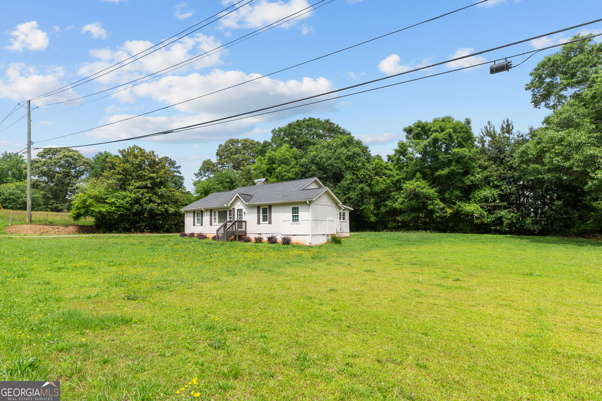 641 Highway 23 NW