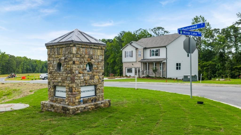 124 Crooked Lake Park