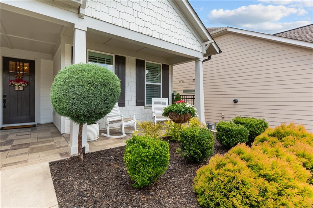 319 Erie Point