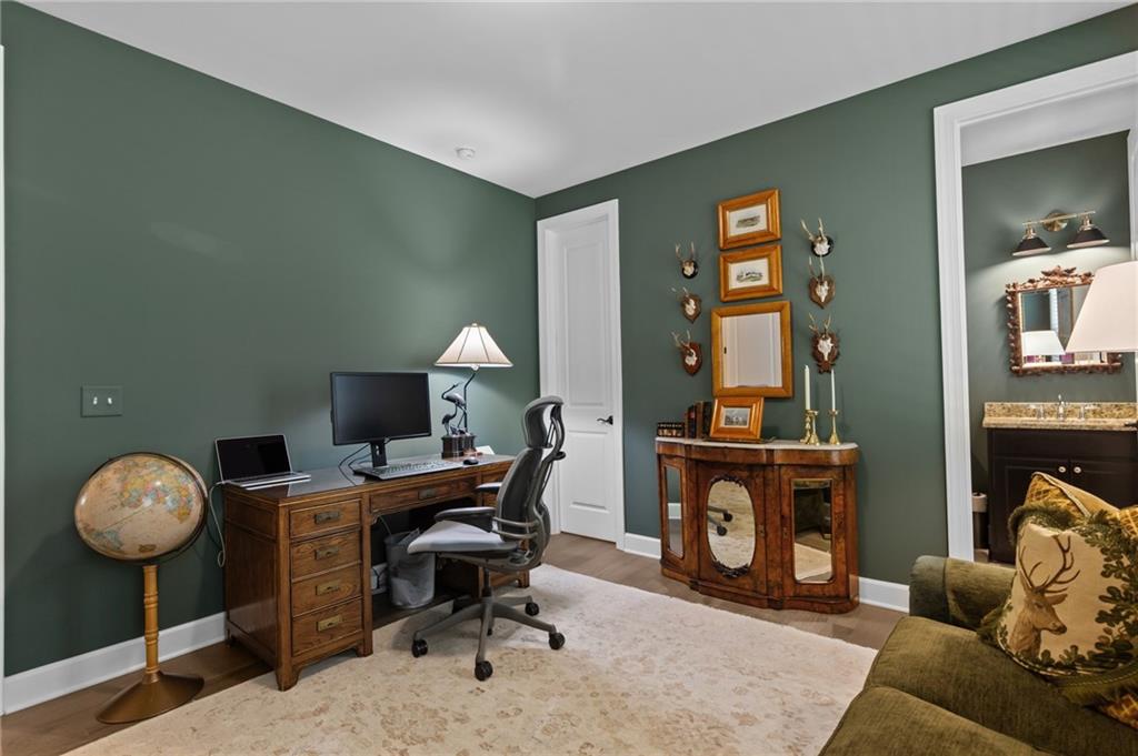 319 Erie Point