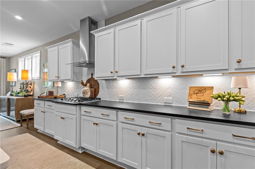 319 Erie Point