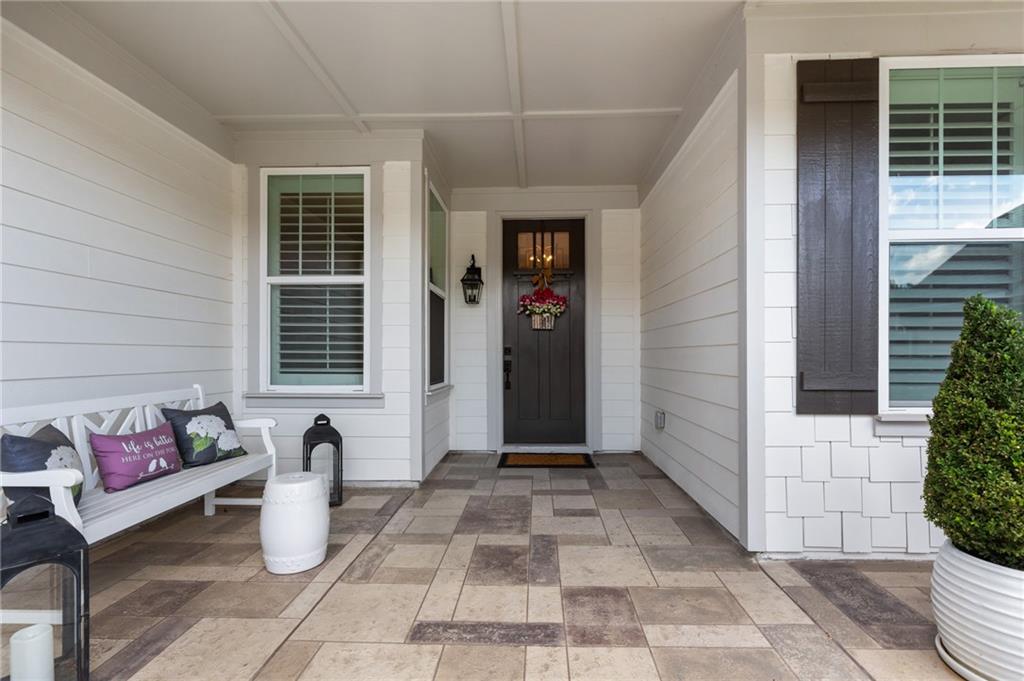 319 Erie Point