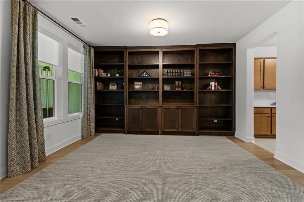 170 Erie Point