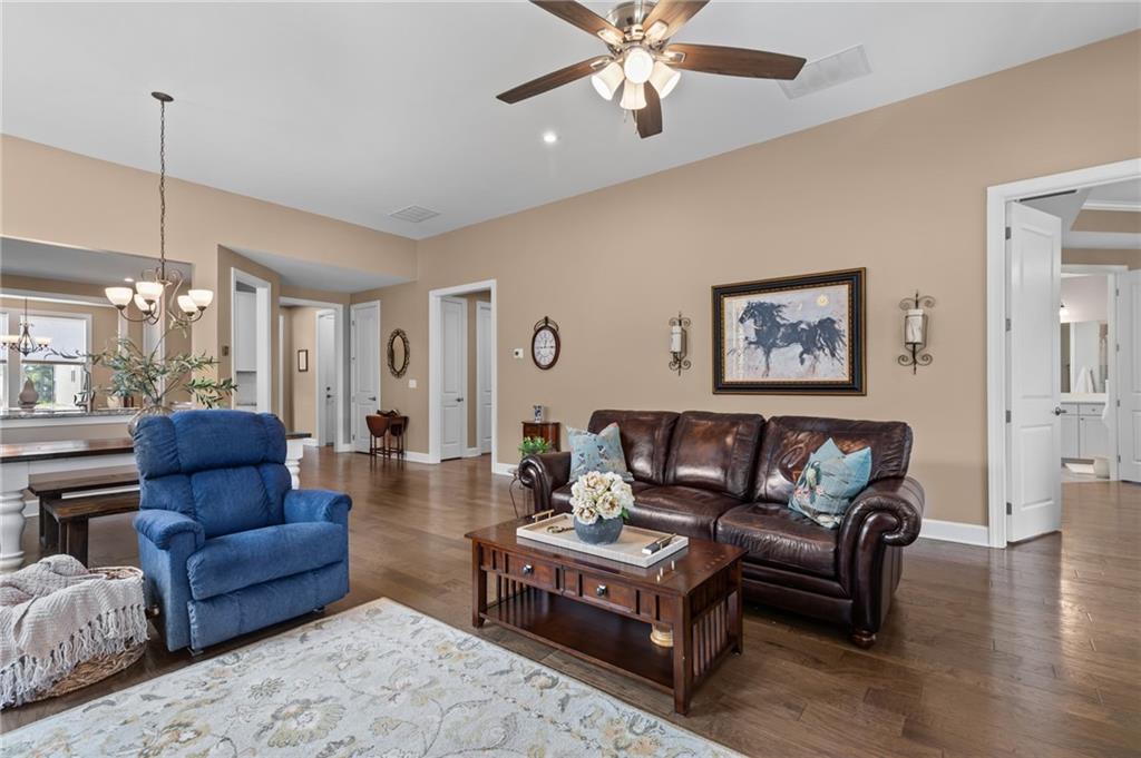 215 Silver Court