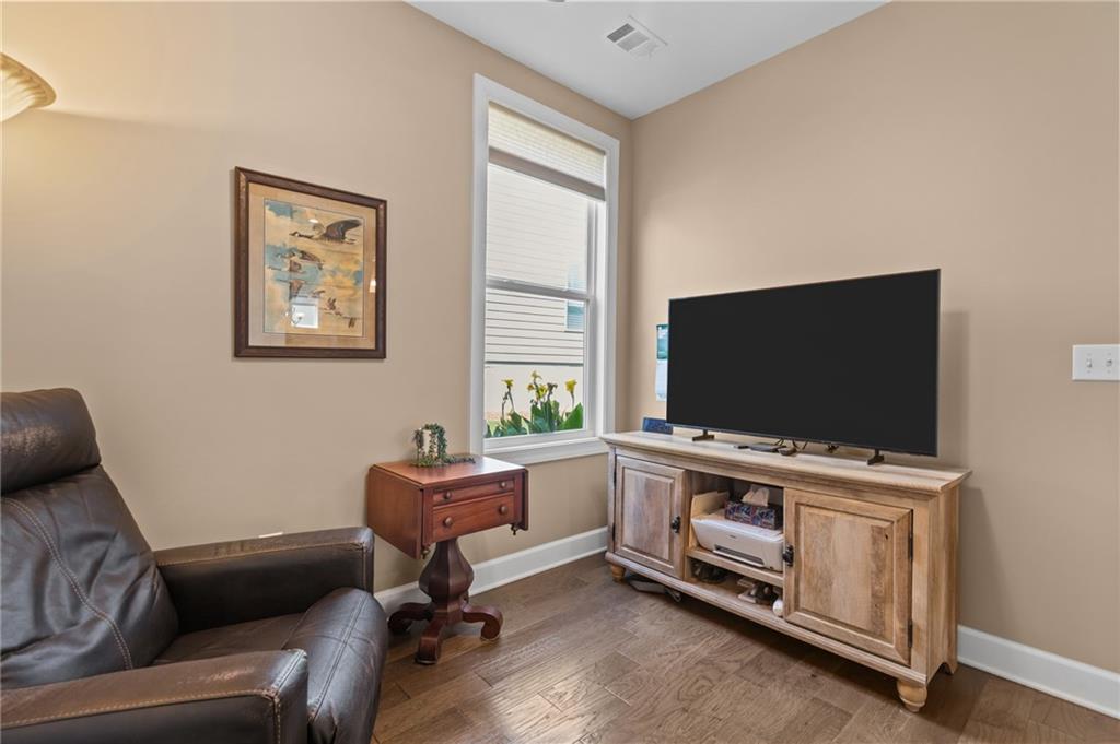 215 Silver Court