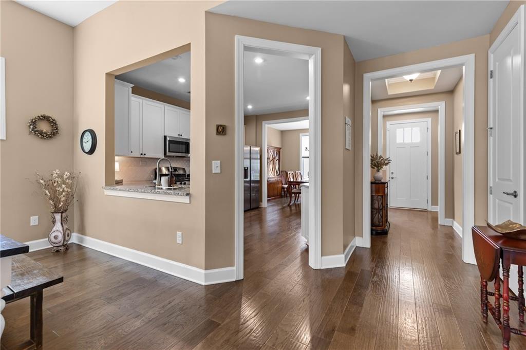 215 Silver Court