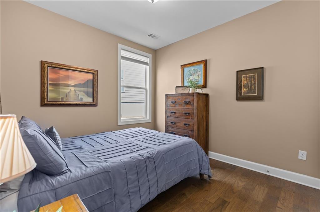 215 Silver Court