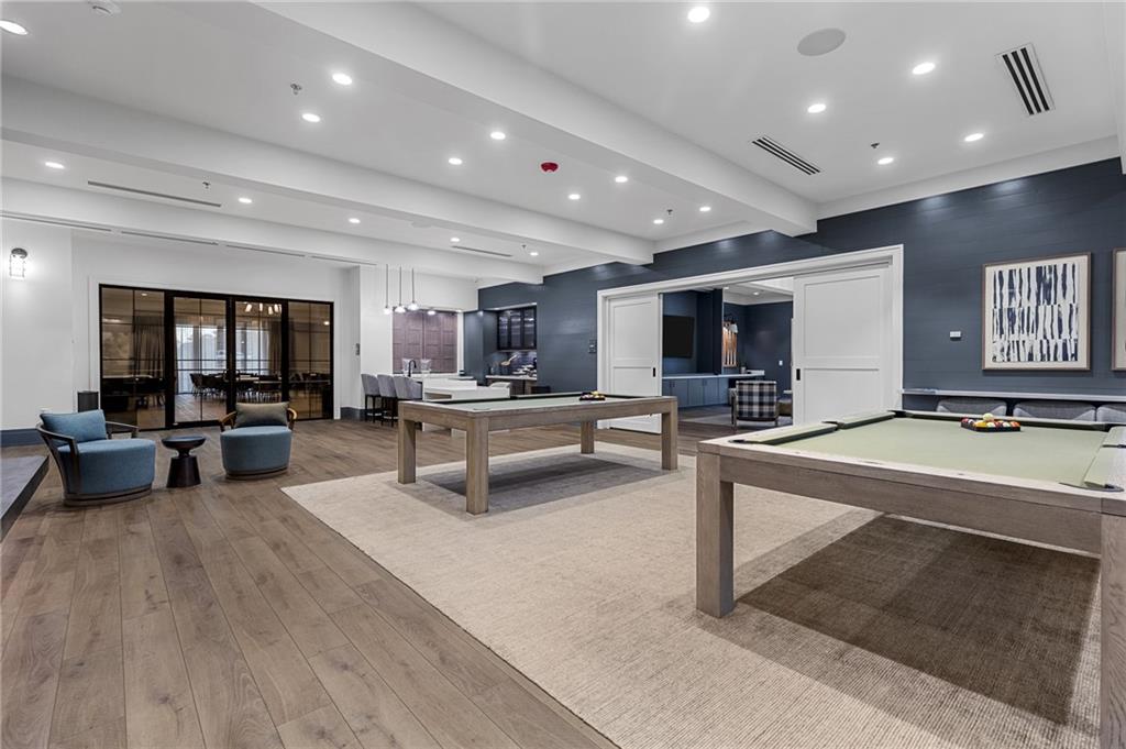 215 Silver Court