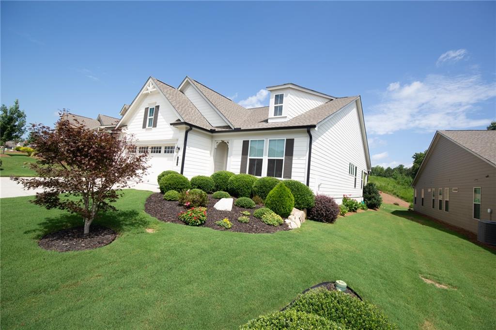 215 Silver Court