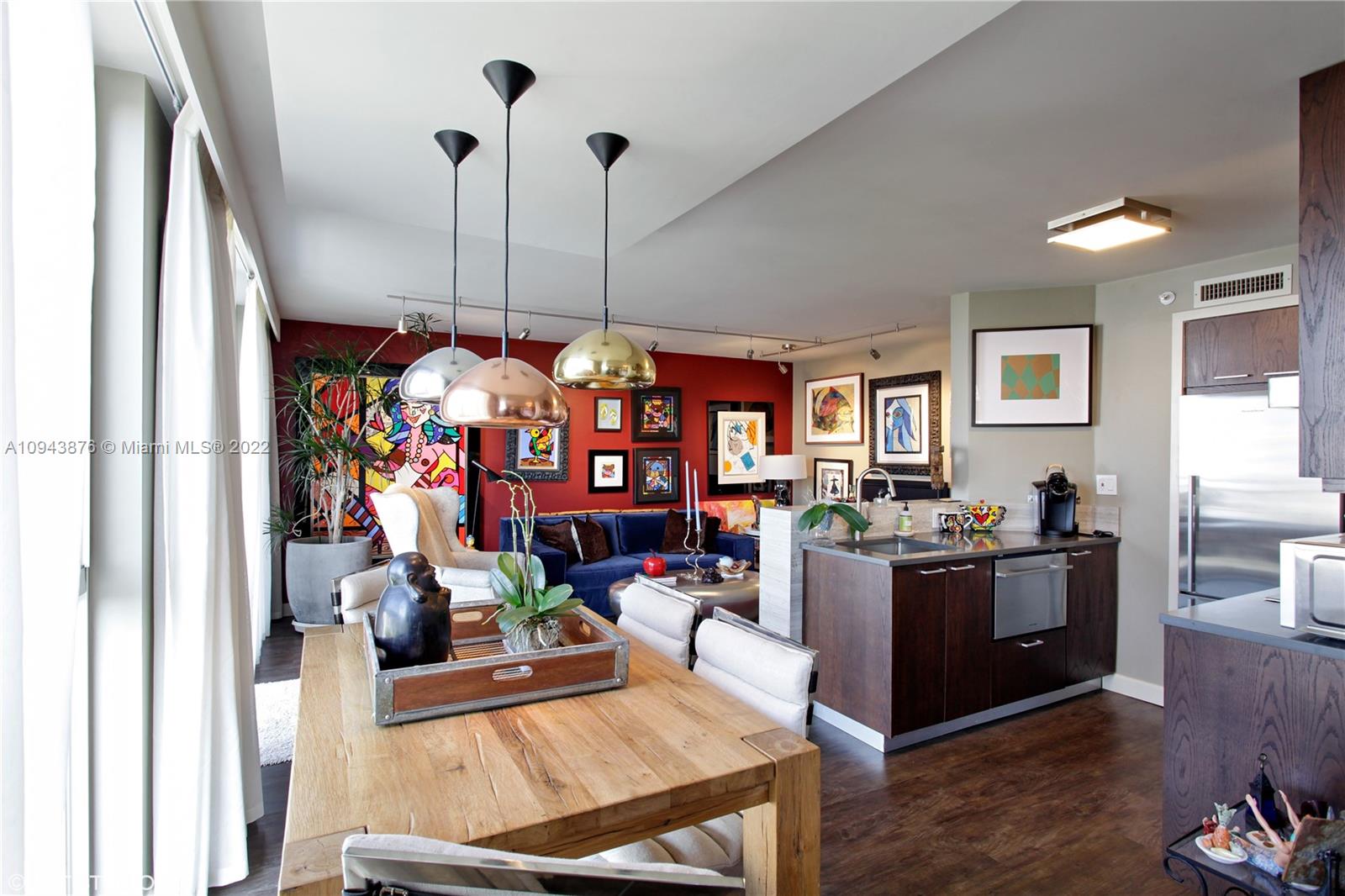1688 West Ave Unit: 806