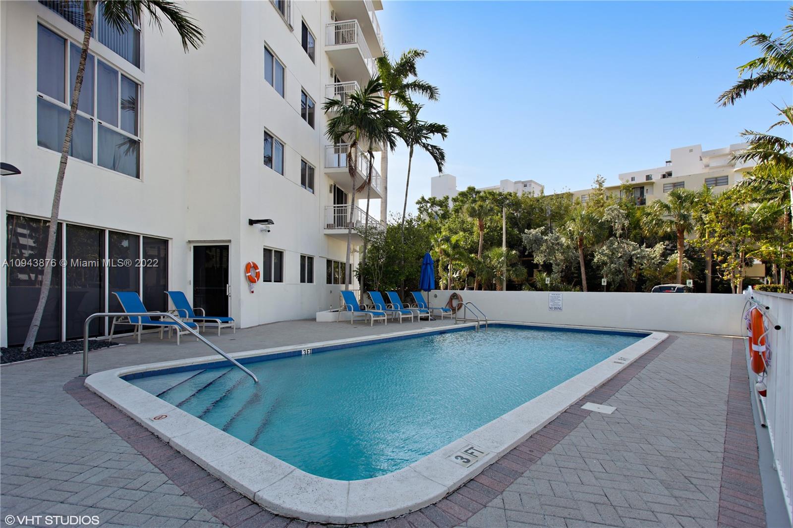 1688 West Ave Unit: 806