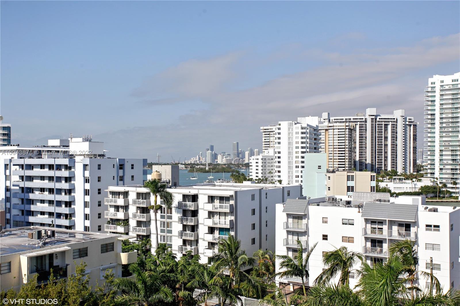 1688 West Ave Unit: 806