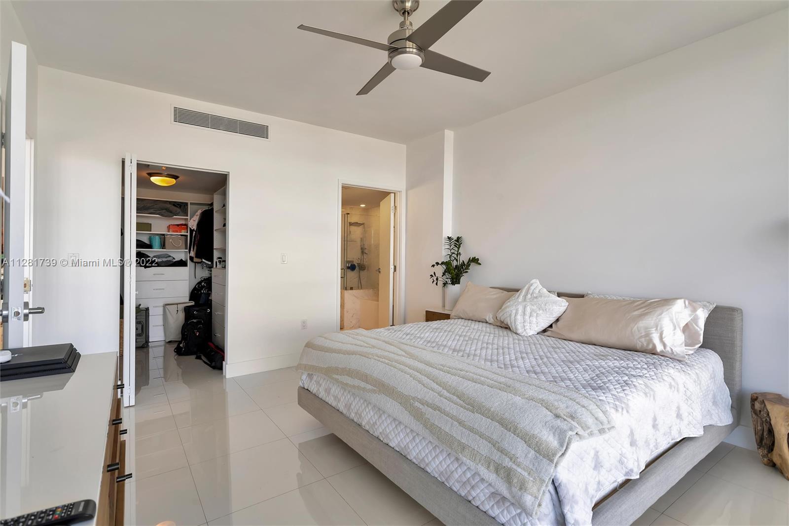 9940 W Bay Harbor Dr Unit: 6FS