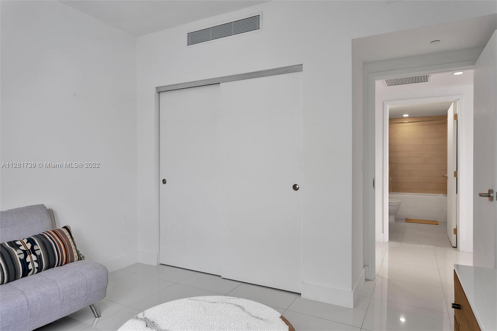 9940 W Bay Harbor Dr Unit: 6FS