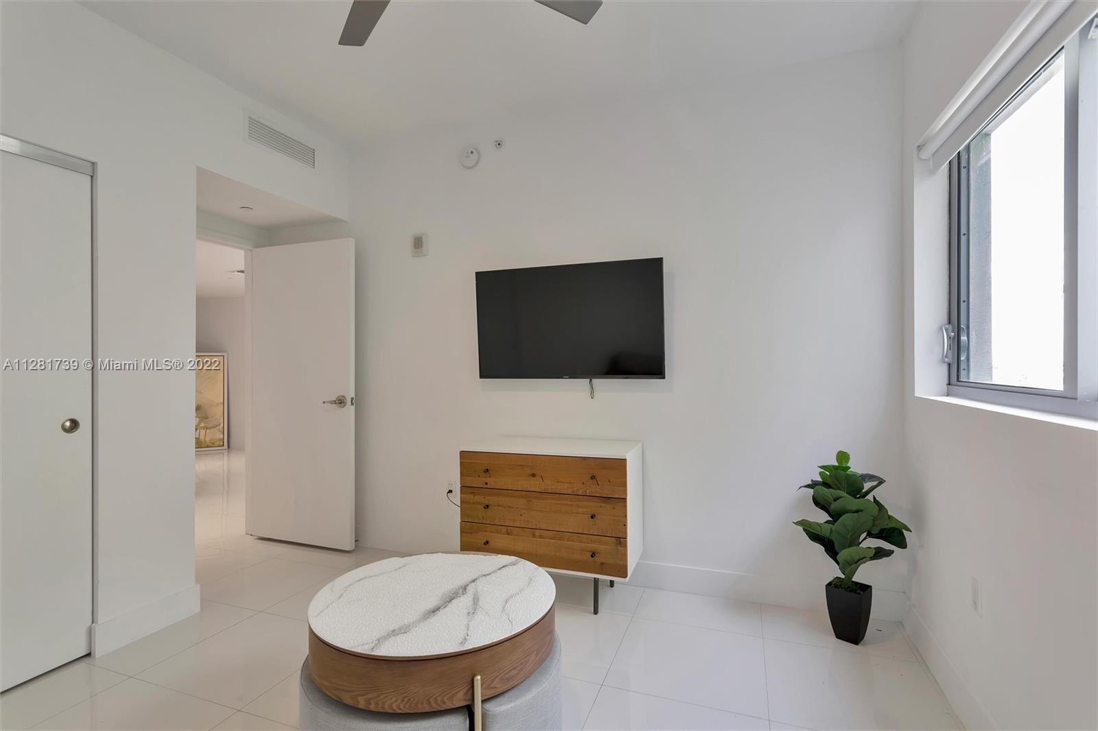 9940 W Bay Harbor Dr Unit: 6FS