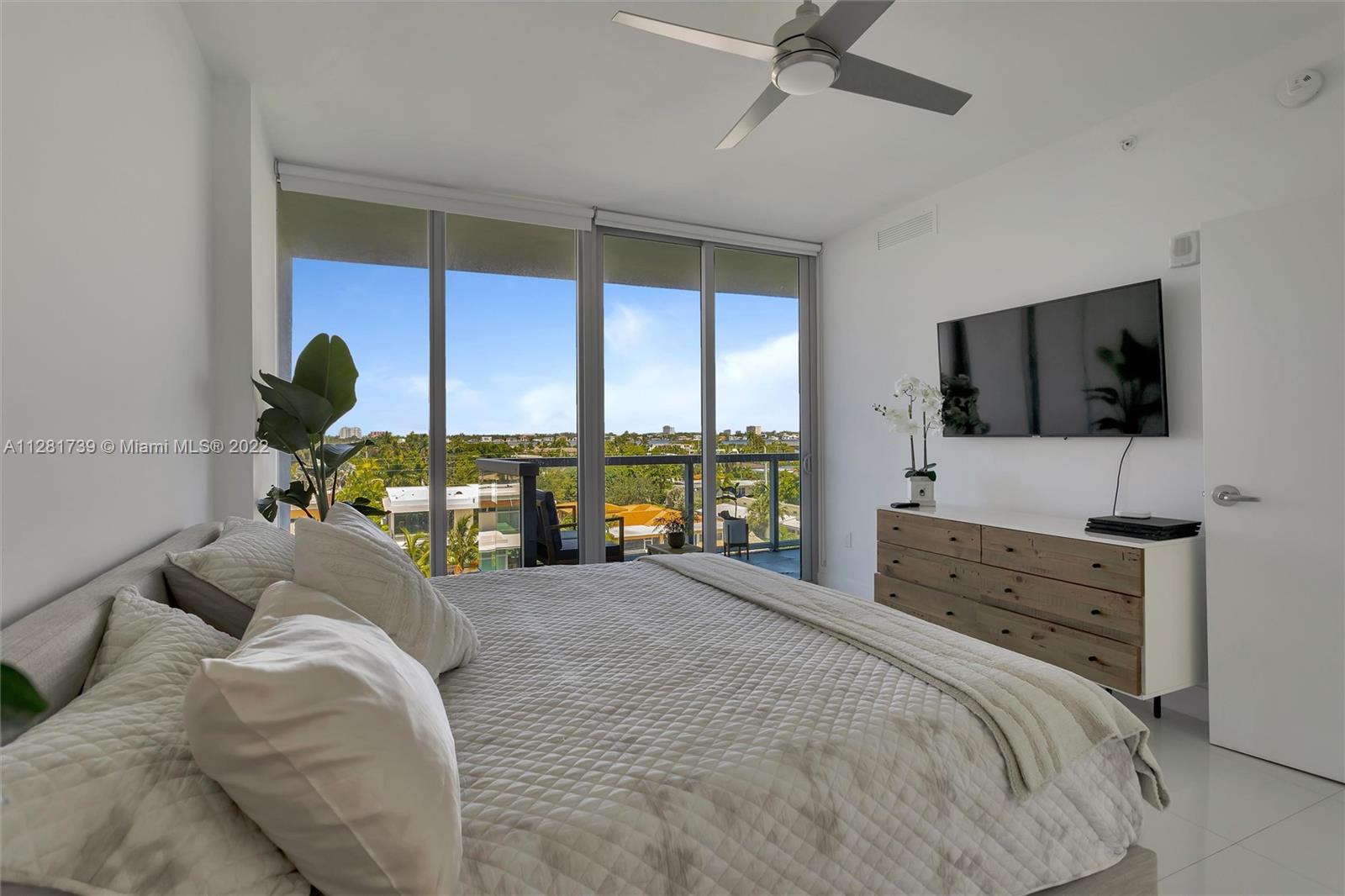 9940 W Bay Harbor Dr Unit: 6FS