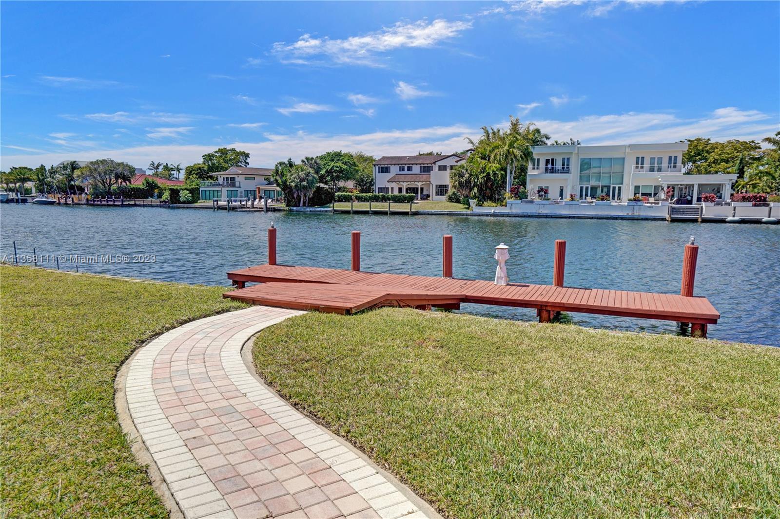 1130 Harbor Ct