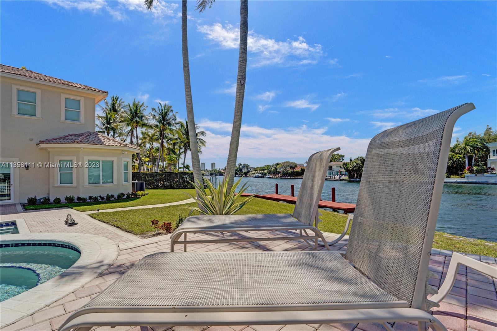 1130 Harbor Ct