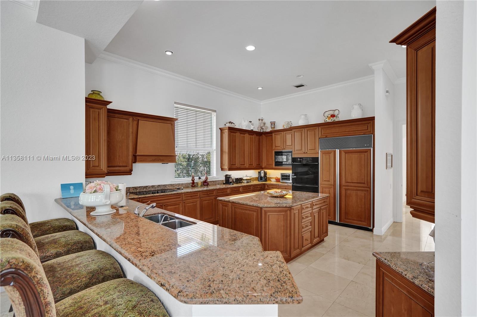 1130 Harbor Ct