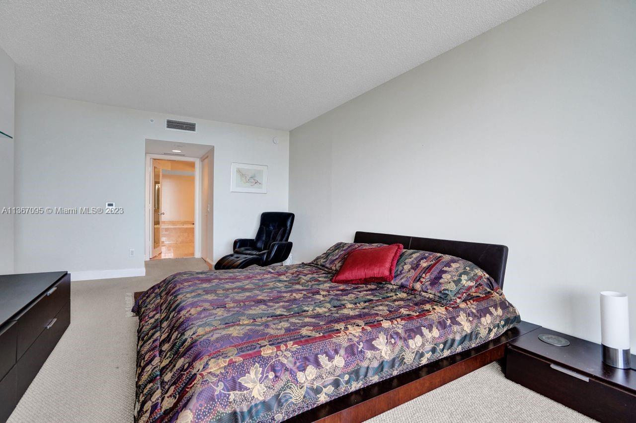 21055 Yacht Club Dr Unit: 2406