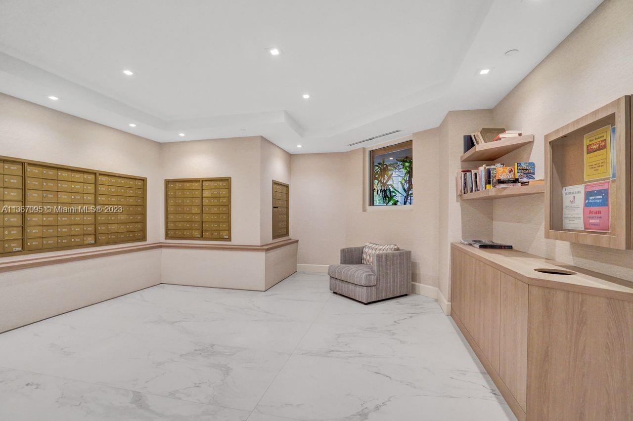 21055 Yacht Club Dr Unit: 2406