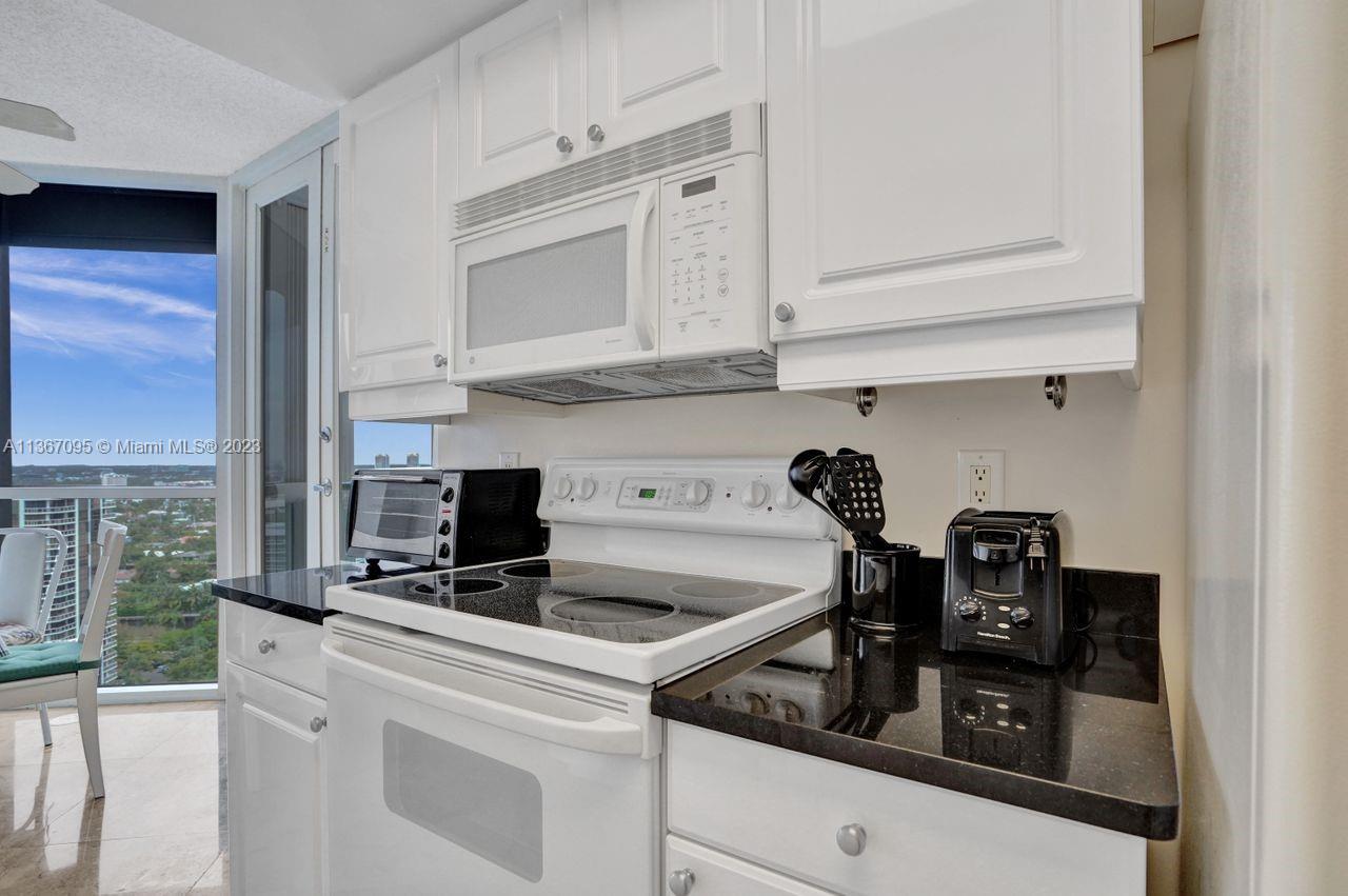 21055 Yacht Club Dr Unit: 2406