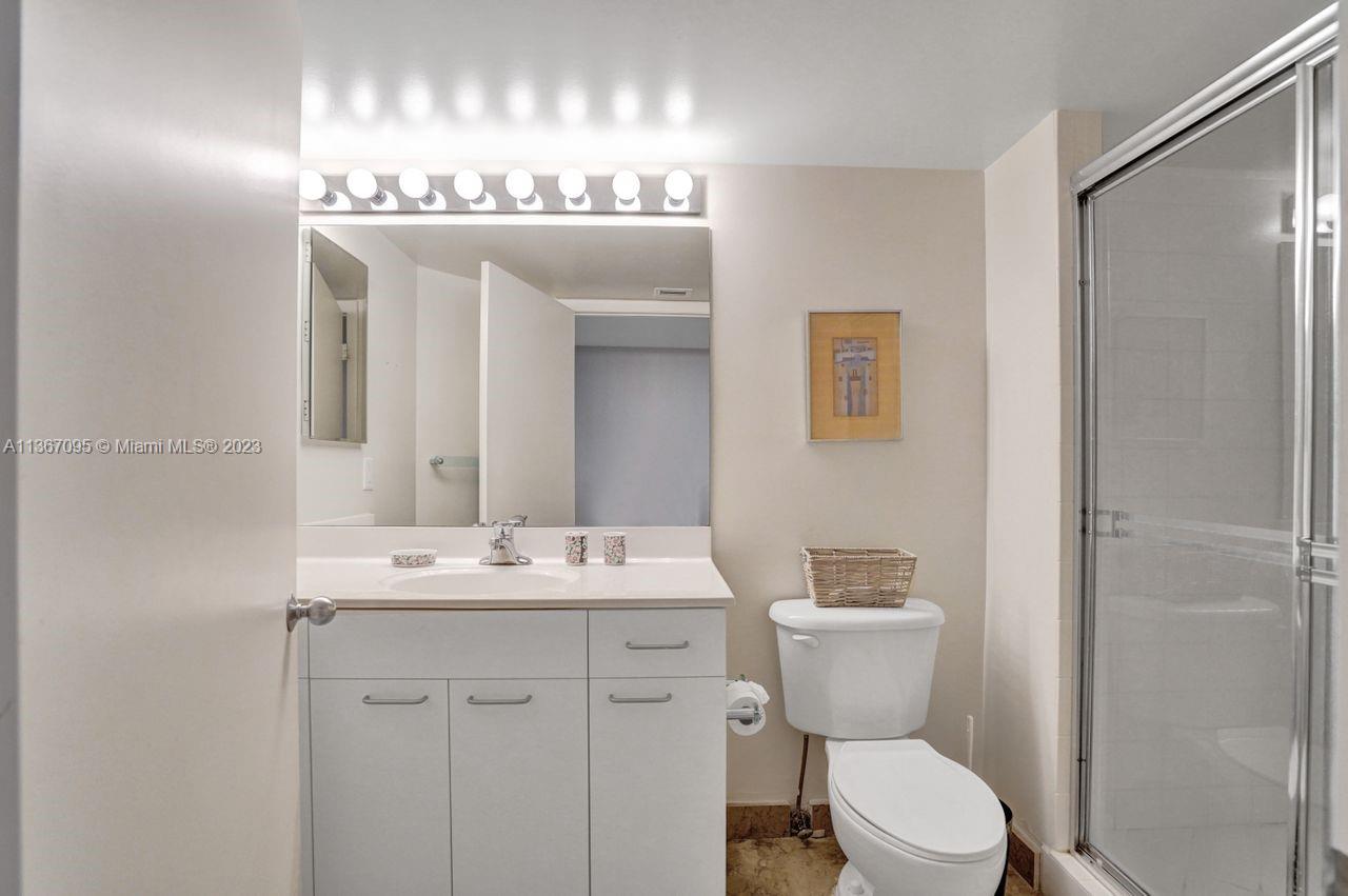 21055 Yacht Club Dr Unit: 2406
