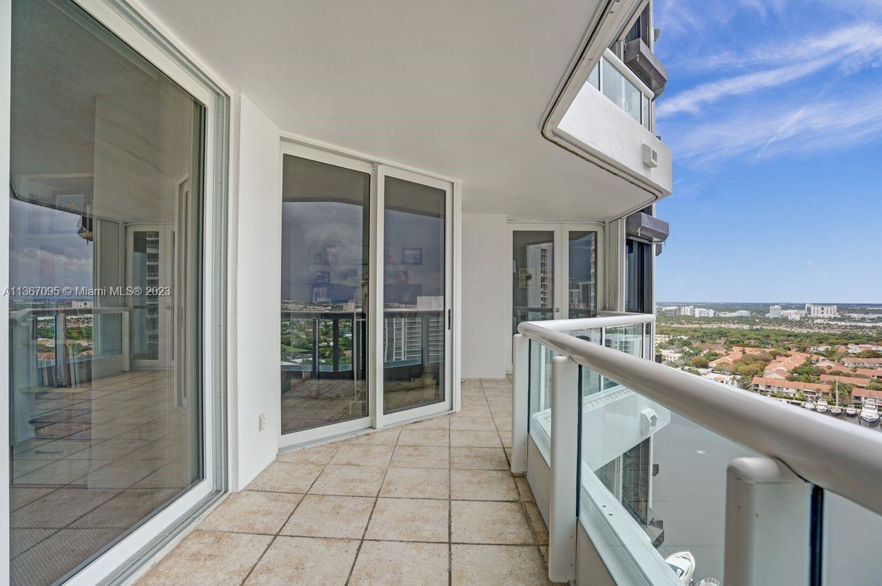 21055 Yacht Club Dr Unit: 2406