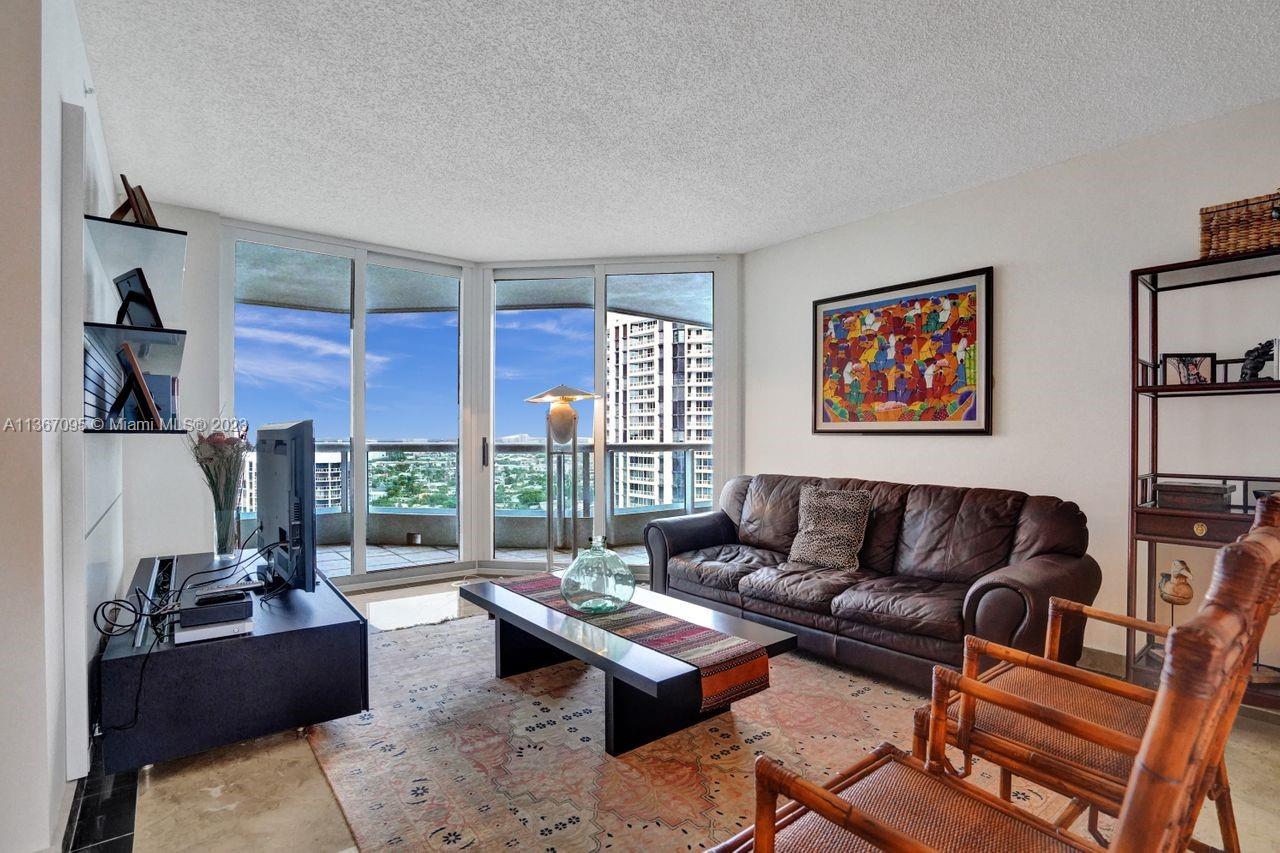 21055 Yacht Club Dr Unit: 2406