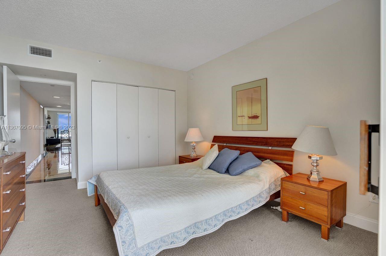 21055 Yacht Club Dr Unit: 2406