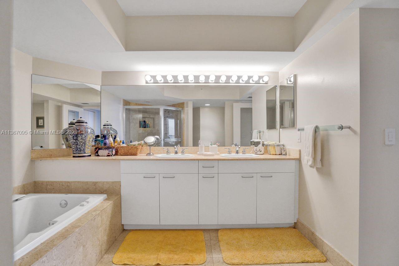 21055 Yacht Club Dr Unit: 2406