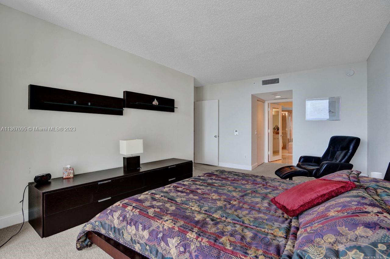 21055 Yacht Club Dr Unit: 2406