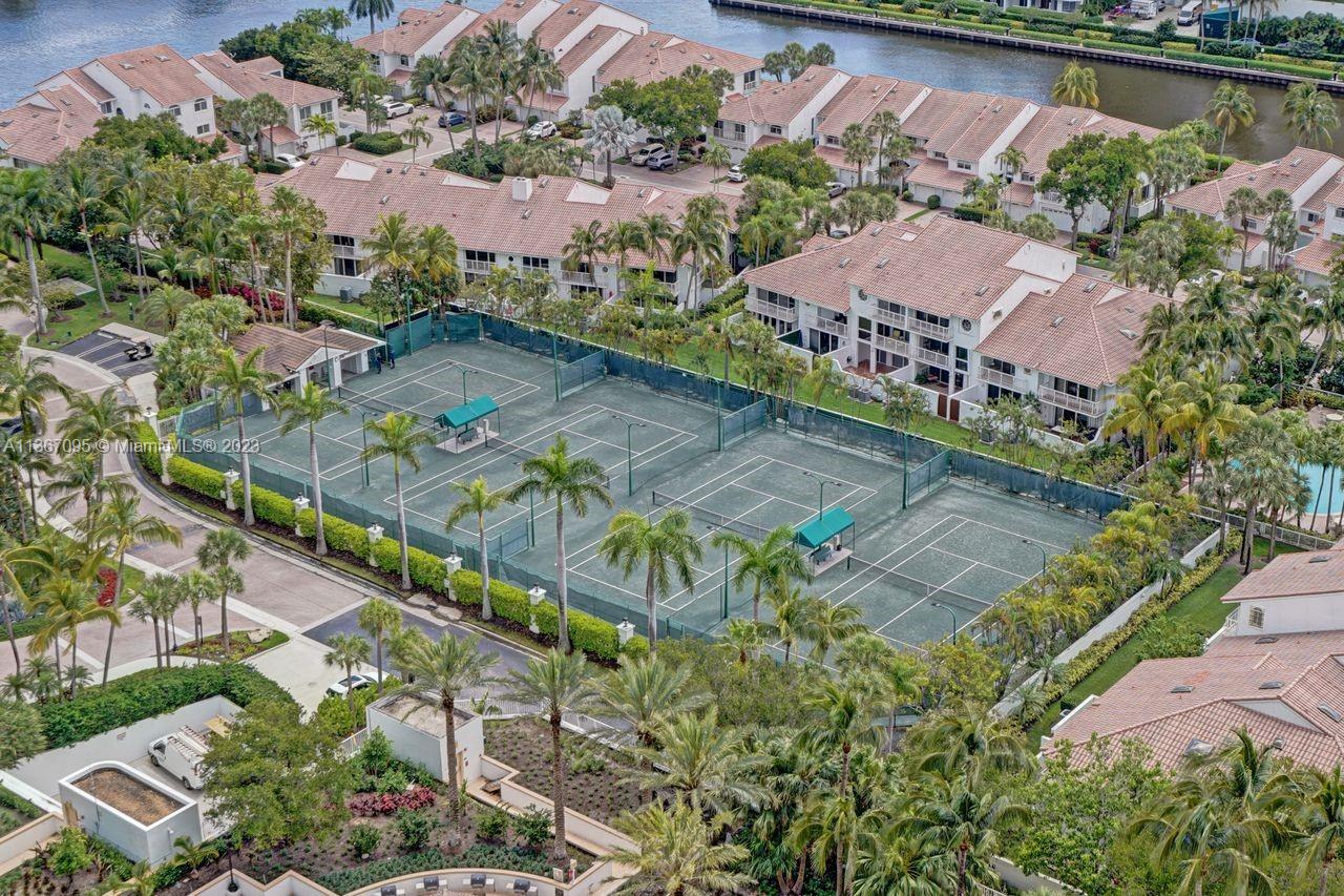 21055 Yacht Club Dr Unit: 2406