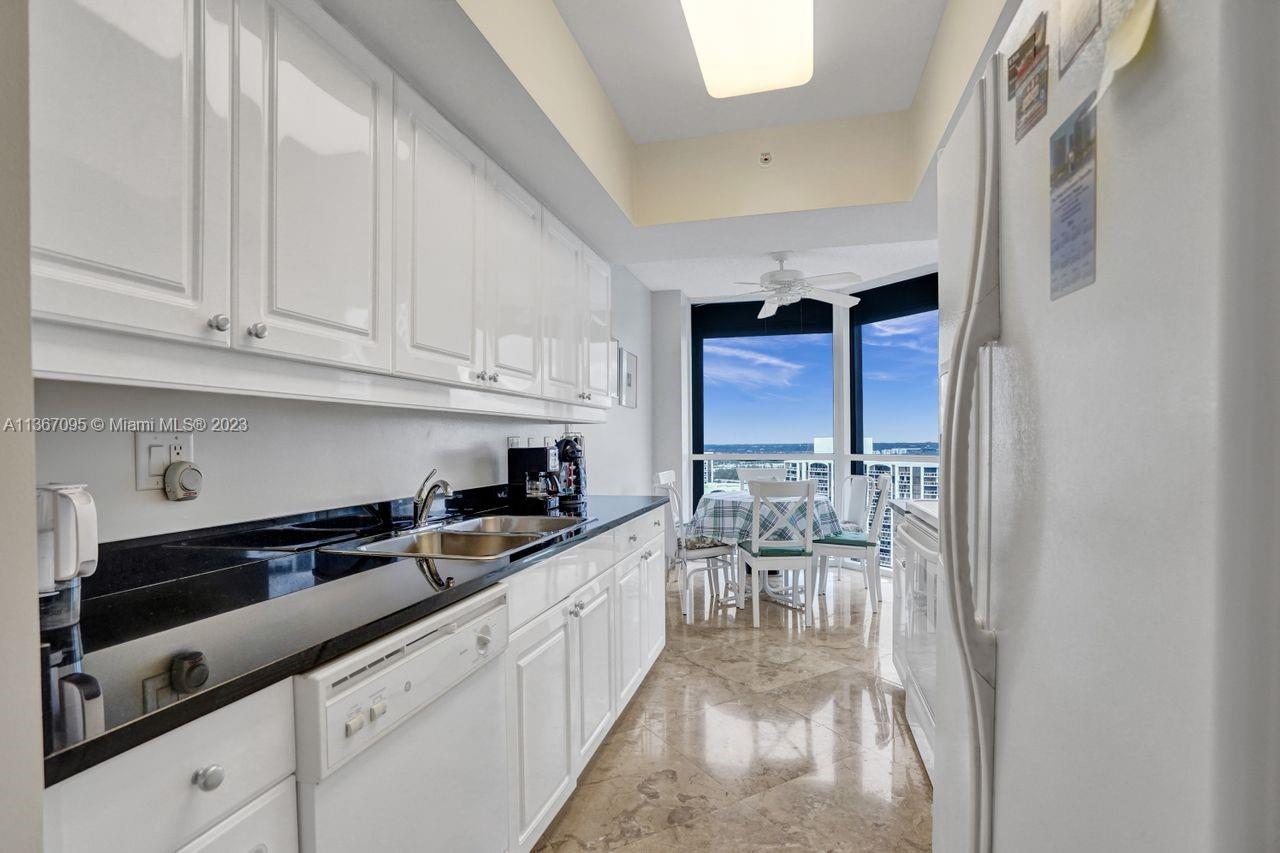 21055 Yacht Club Dr Unit: 2406