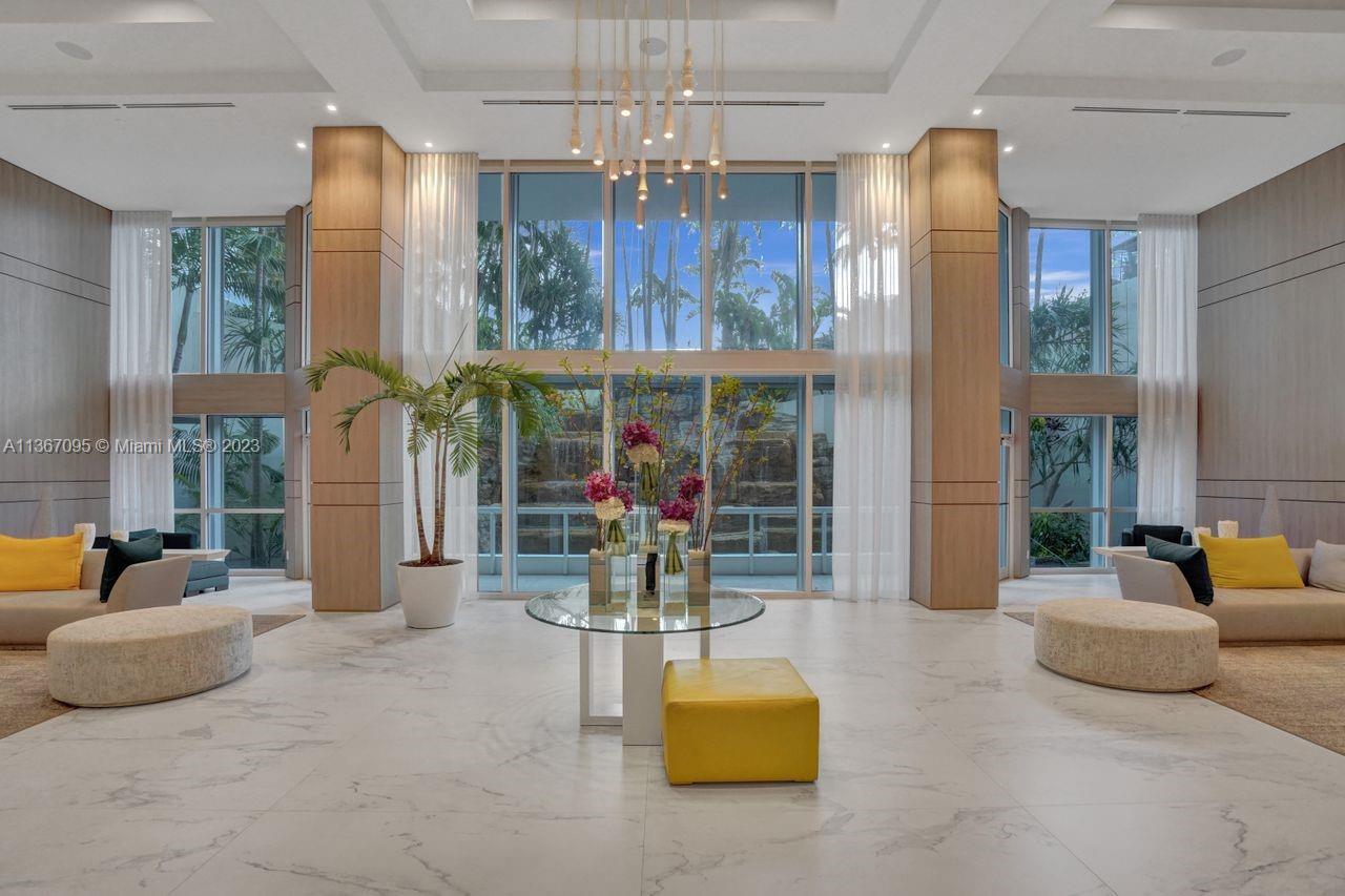 21055 Yacht Club Dr Unit: 2406