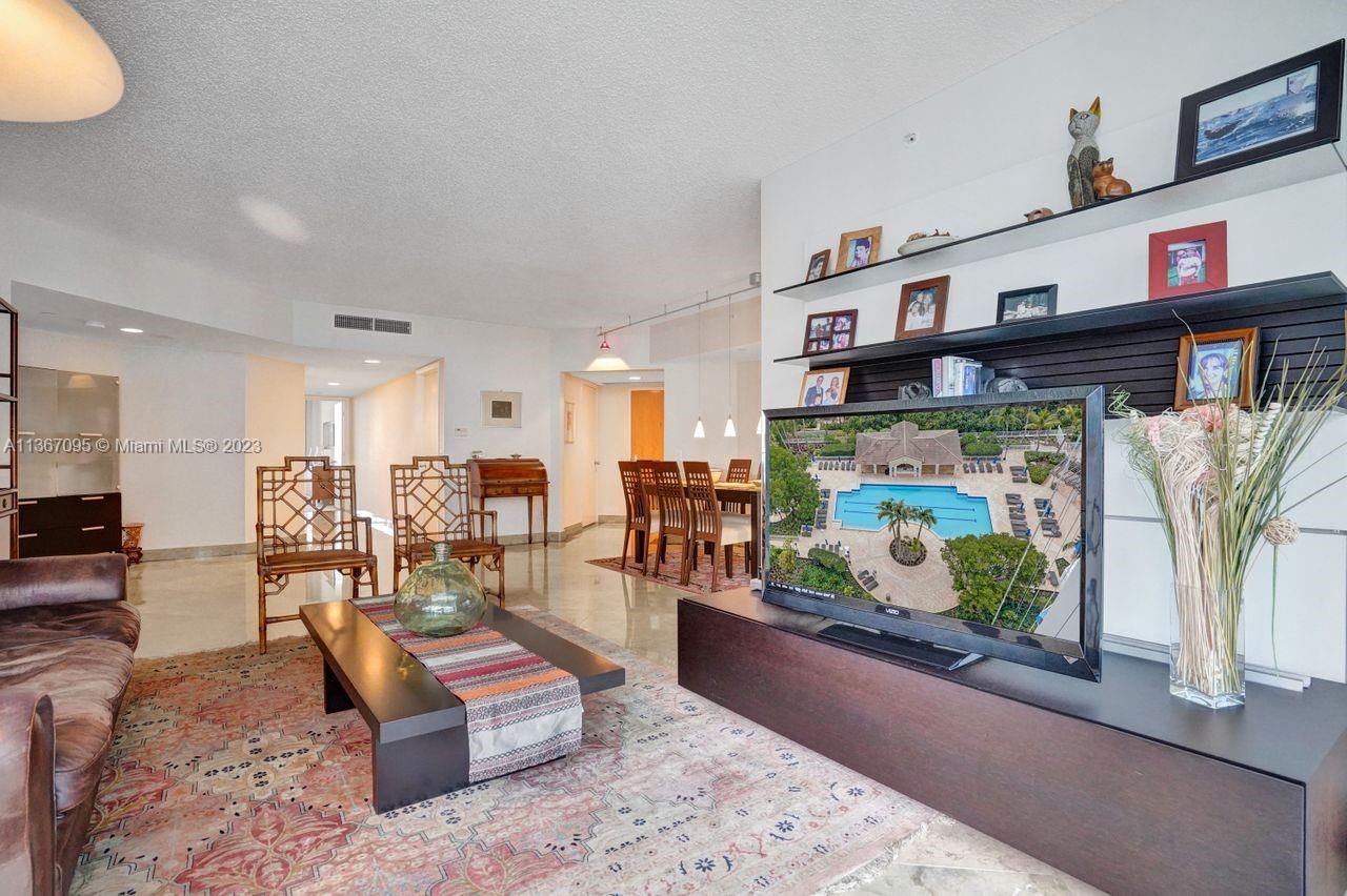 21055 Yacht Club Dr Unit: 2406