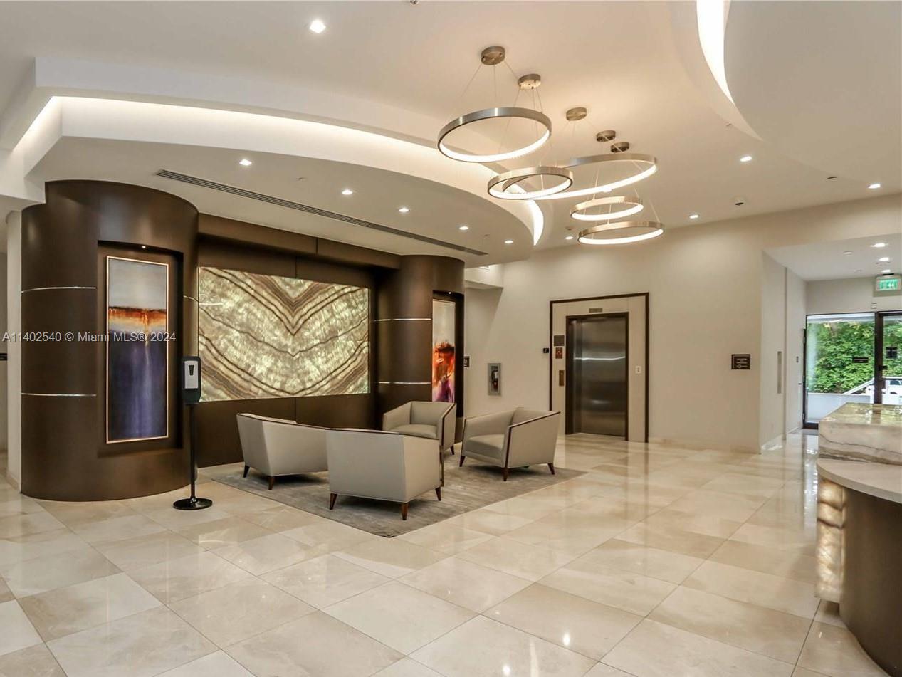 20225 NE 34th Ct Unit: 2112