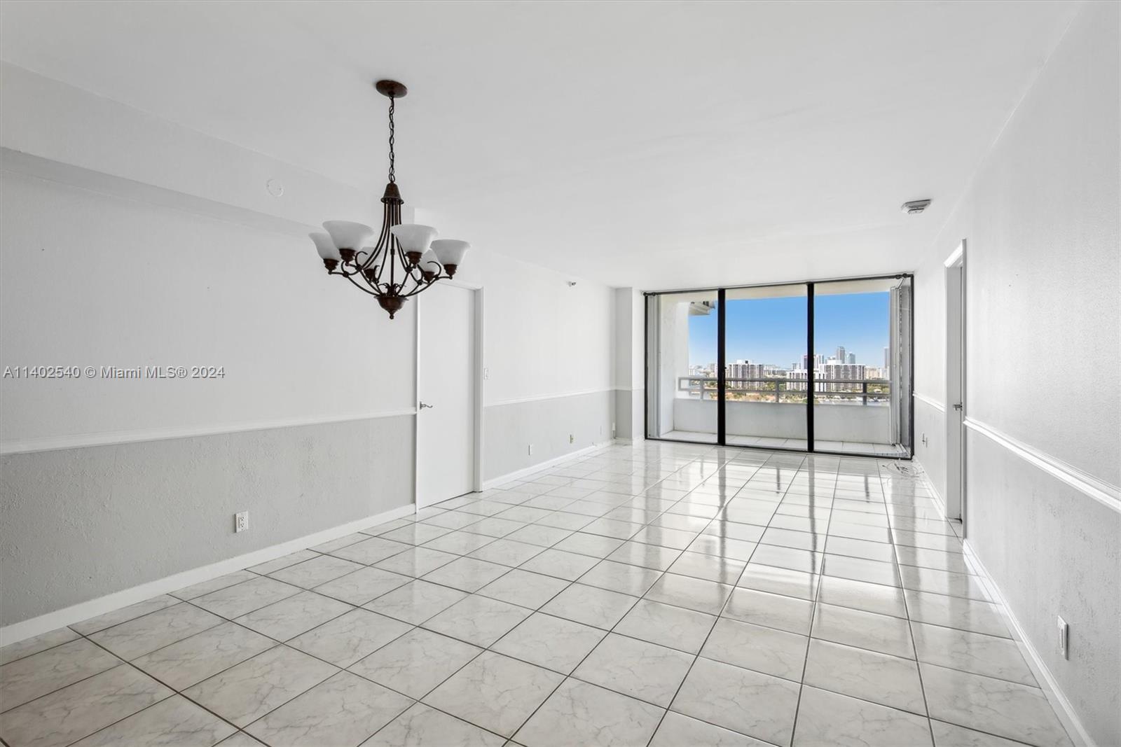 20225 NE 34th Ct Unit: 2112