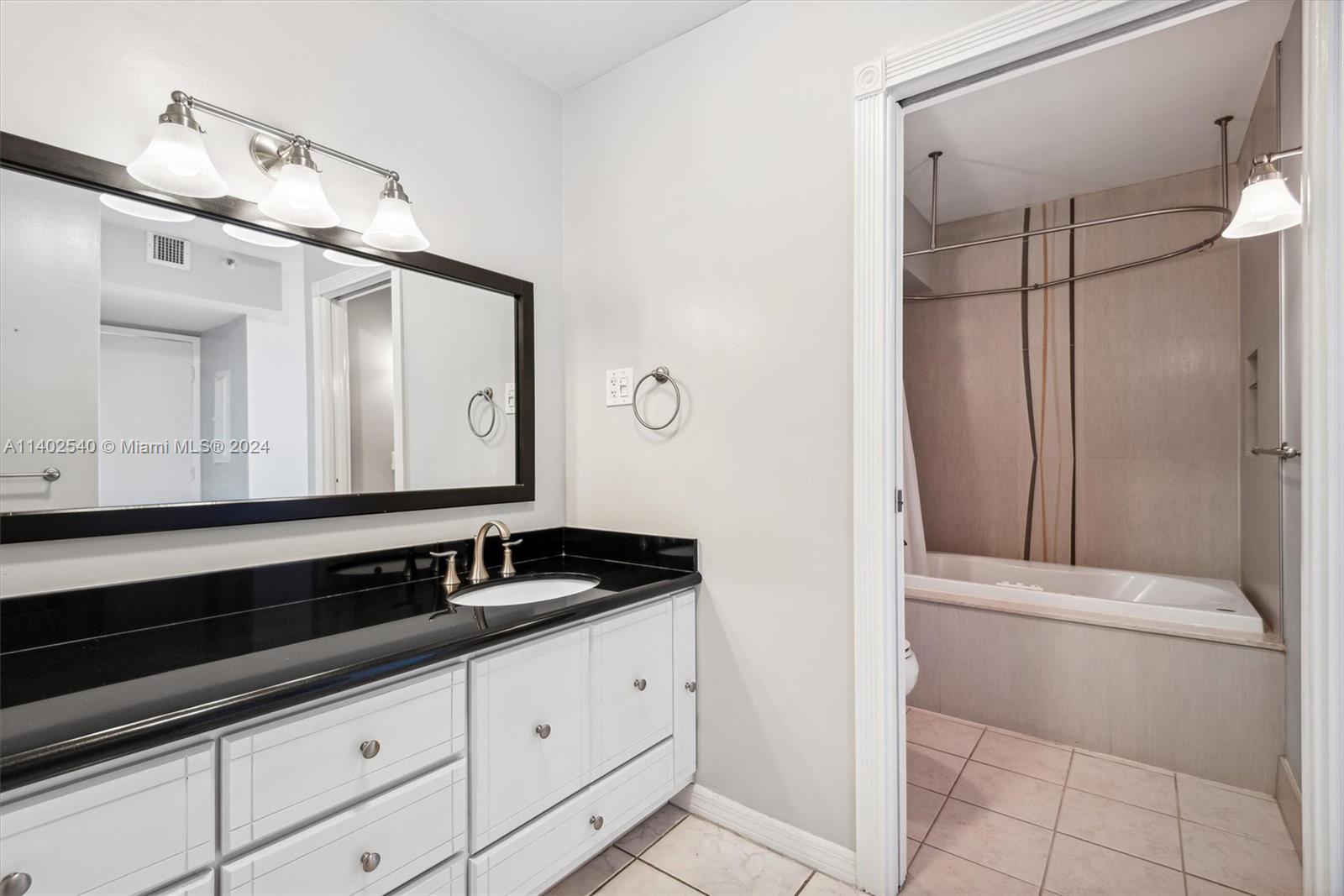 20225 NE 34th Ct Unit: 2112