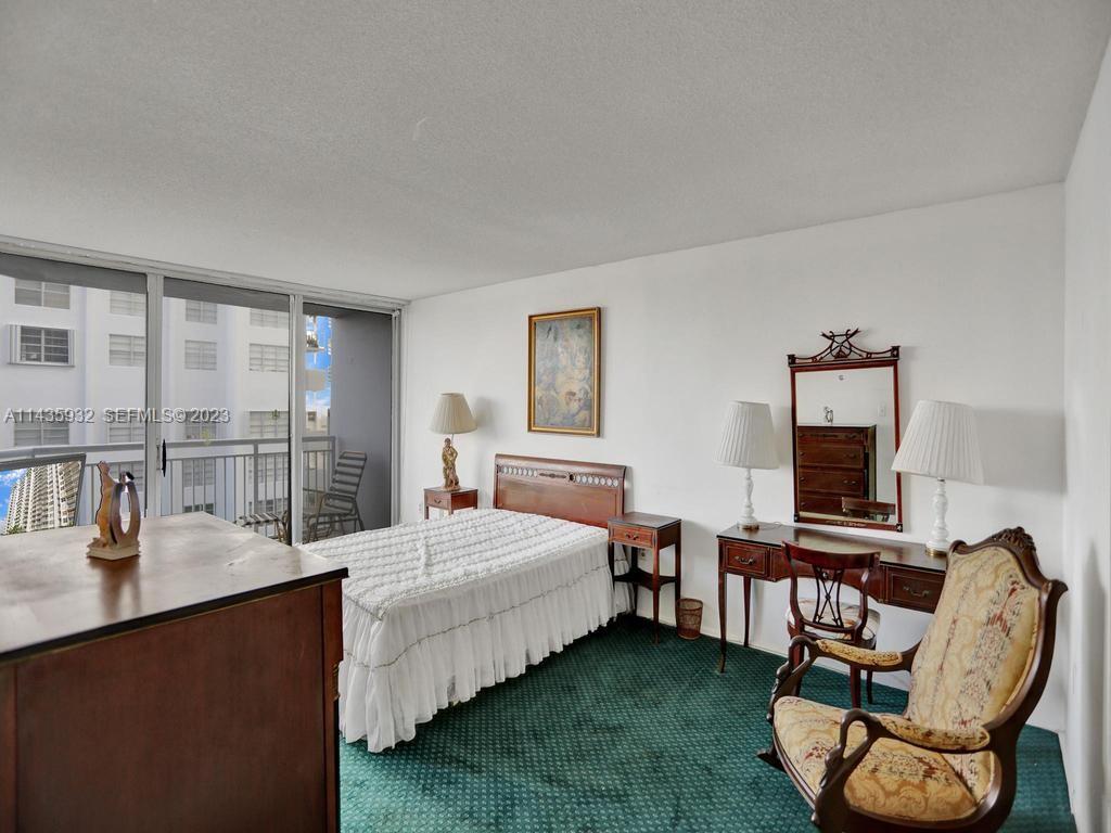 18051 Biscayne Blvd Unit: 304