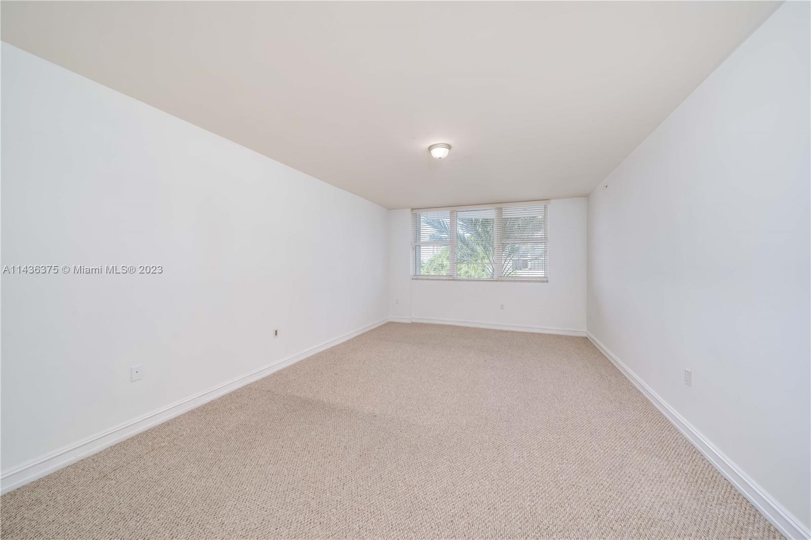 20201 E Country Club Dr Unit: 404