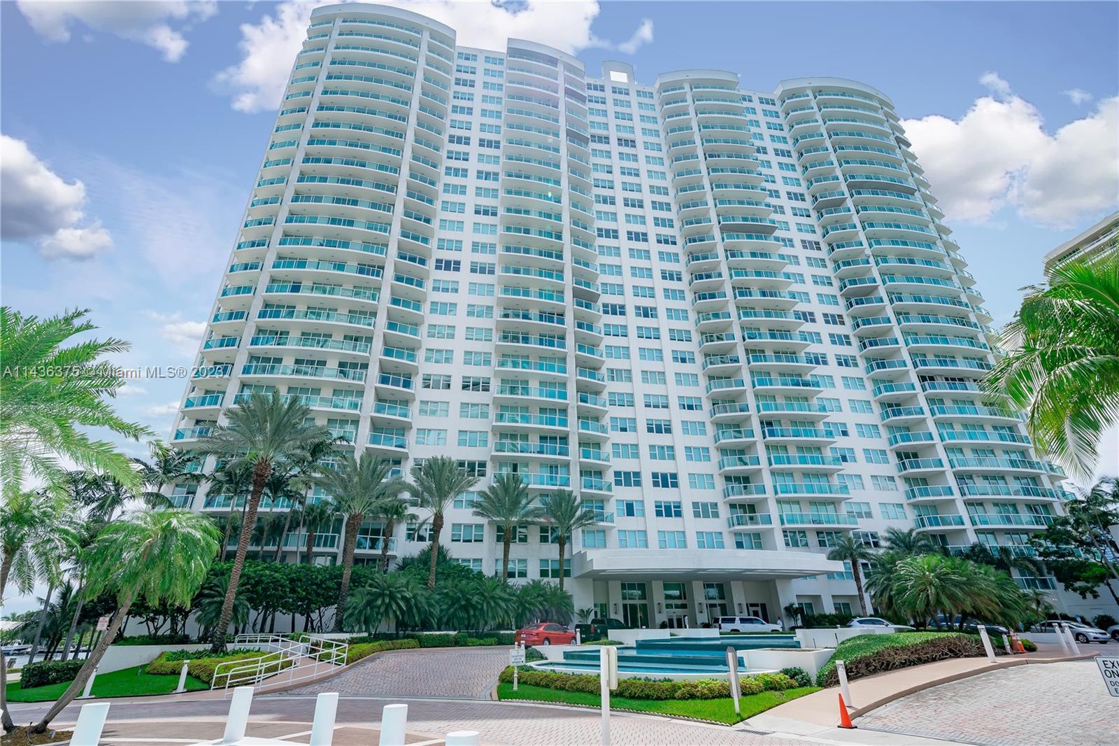 20201 E Country Club Dr Unit: 404