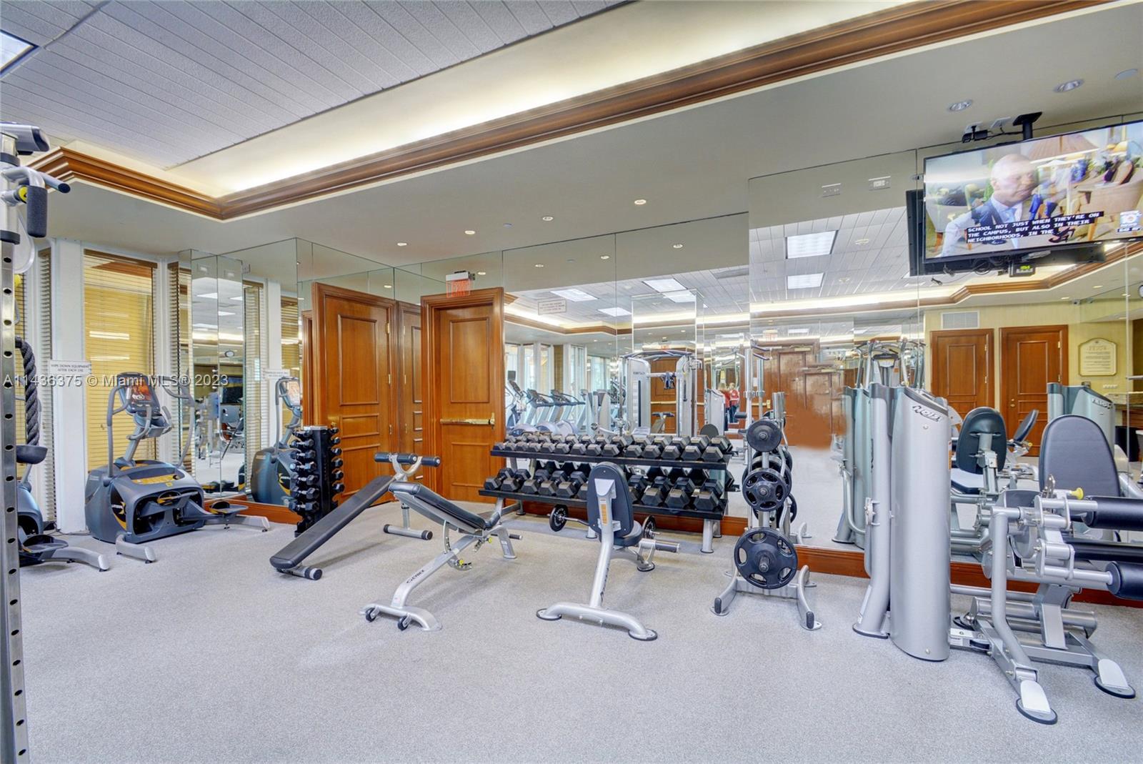 20201 E Country Club Dr Unit: 404