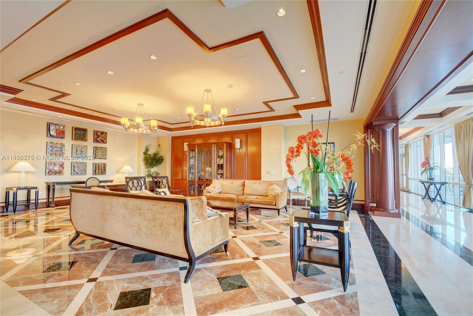 20201 E Country Club Dr Unit: 404