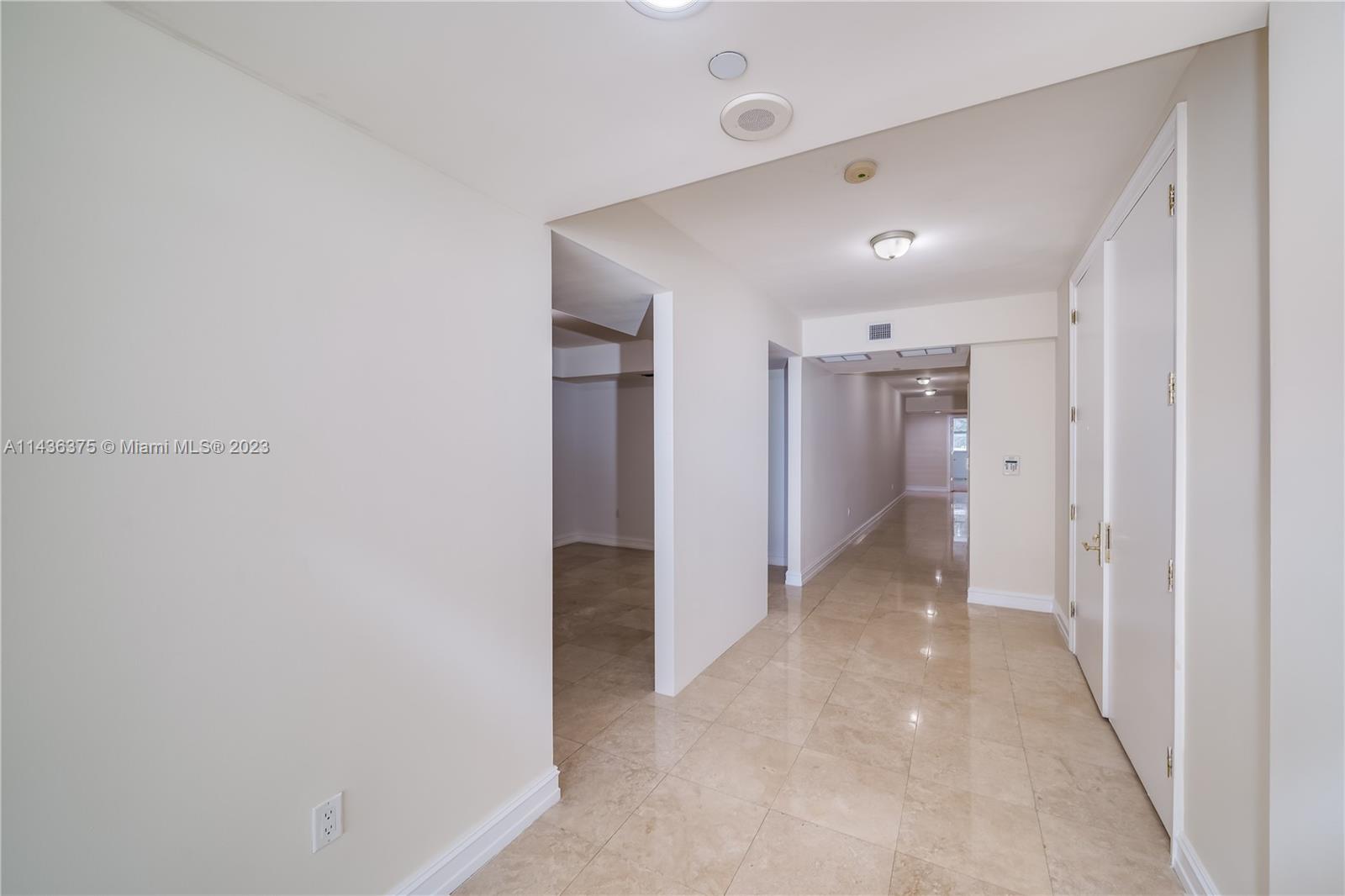 20201 E Country Club Dr Unit: 404