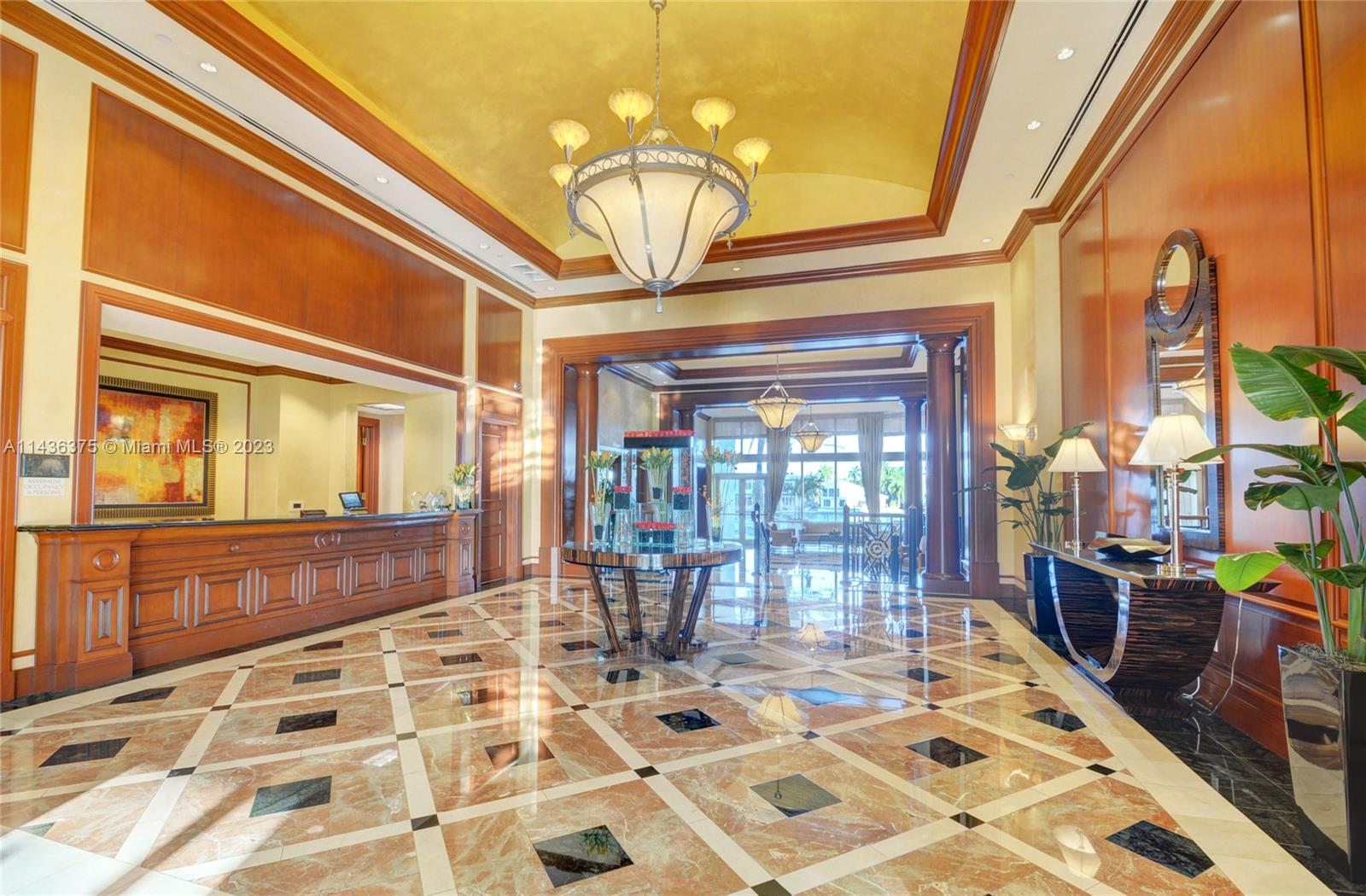 20201 E Country Club Dr Unit: 404